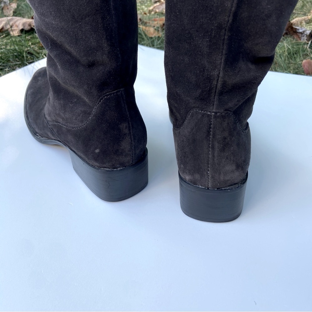 Born Crown Cady  Knee high/ over the knee gray suede boots. - Picture 6 of 10